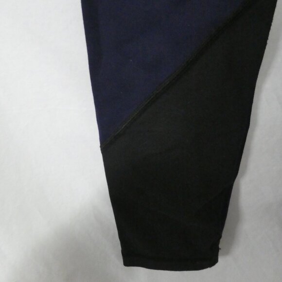 TNA - Aritzia | small | Black Leggings With Navy Blue Panel Front and Back - Picture 15 of 16